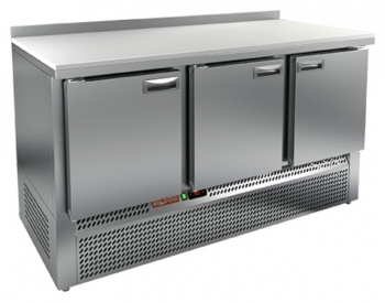 Стол холодильный SNE 111/TN